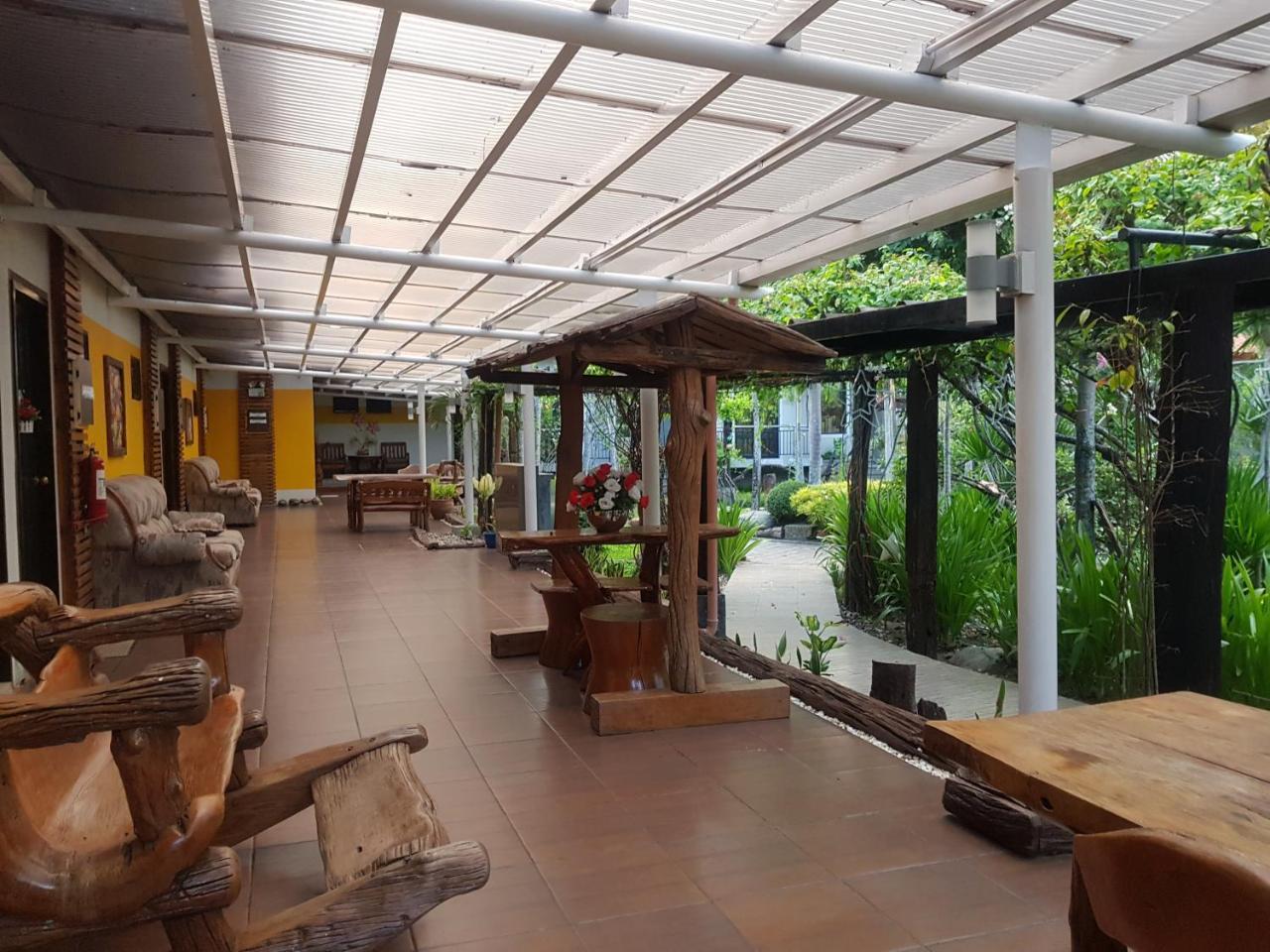 帕拉斯丹酒店及餐厅 Bagabag 外观 照片